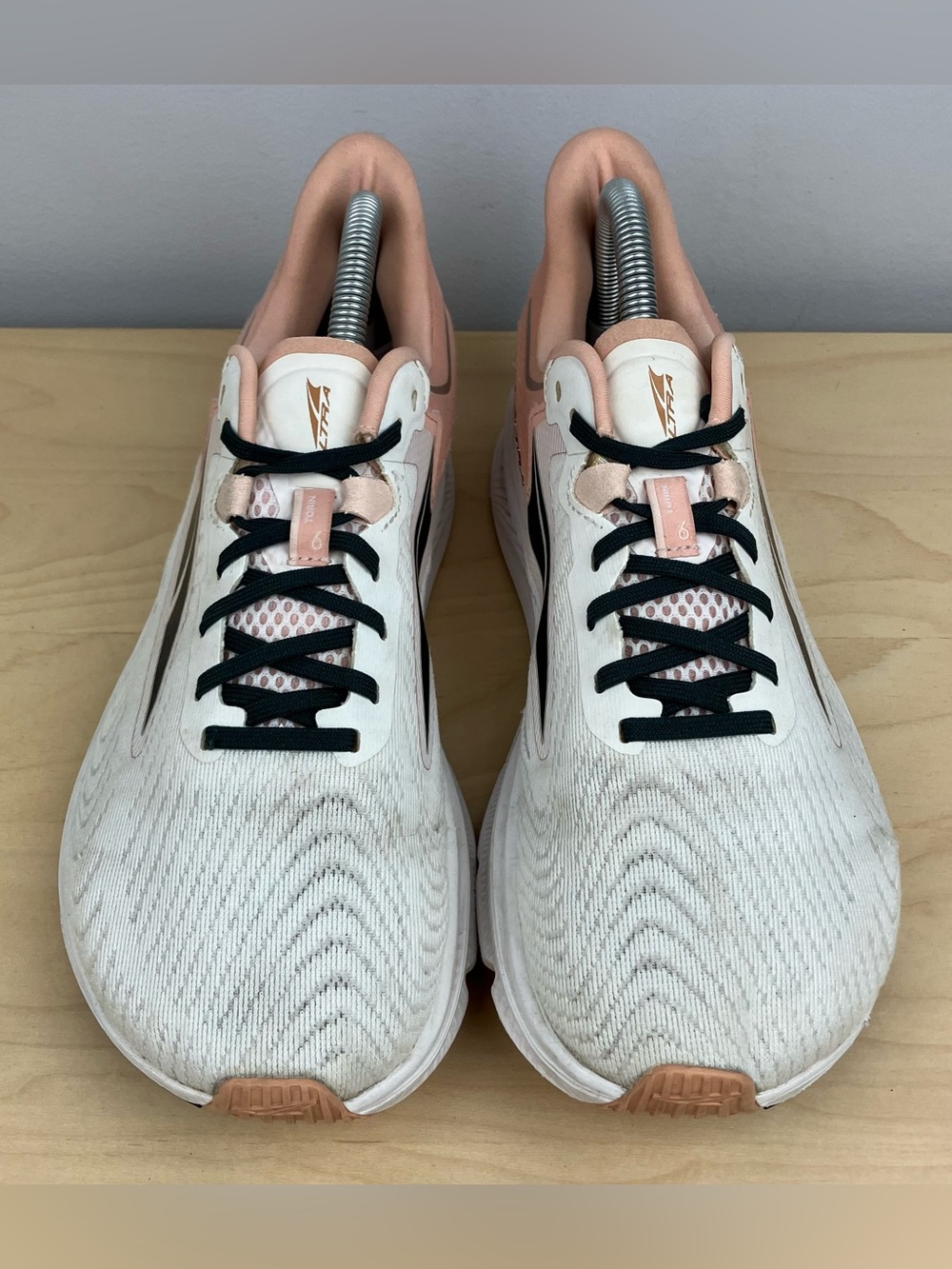 Altra Women’s Size 9.0 Torin 6 White & Pink Athletic Running Shoes - Picture 5 of 12